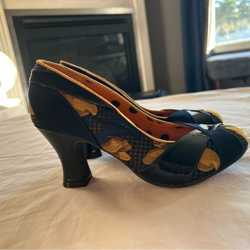 Ruby Shoo Women's Navy and Yellow heal